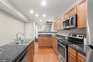 1749 S Hanover St, Baltimore, MD 21230 - Photo 12