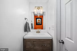 2005 Kelly Ave, Baltimore, MD 21209 - Photo 8