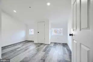 7 S Carrollton Ave, Baltimore, MD 21223 - Photo 18