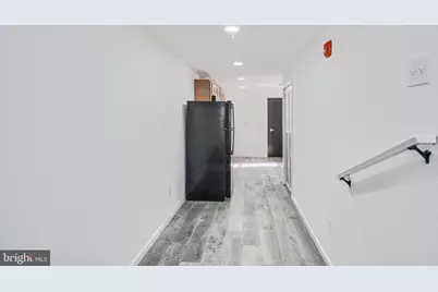 7 S Carrollton Avenue, Baltimore, MD 21223 - Photo 8