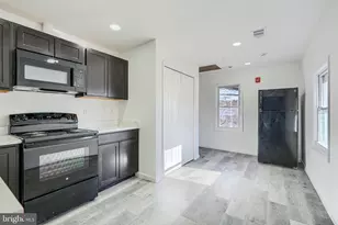 7 S Carrollton Ave, Baltimore, MD 21223 - Photo 4