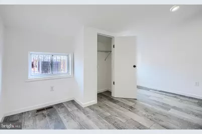 7 S Carrollton Avenue, Baltimore, MD 21223 - Photo 20