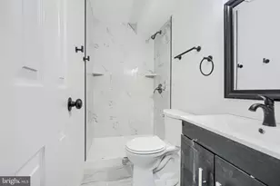 7 S Carrollton Ave, Baltimore, MD 21223 - Photo 10