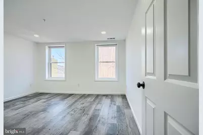 7 S Carrollton Avenue, Baltimore, MD 21223 - Photo 14