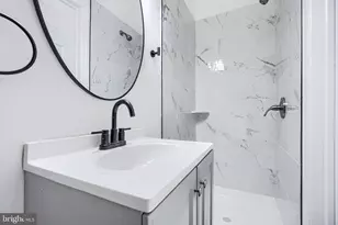 7 S Carrollton Ave, Baltimore, MD 21223 - Photo 10