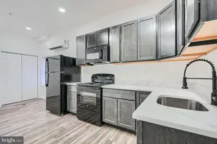 7 S Carrollton Ave, Baltimore, MD 21223 - Photo 4