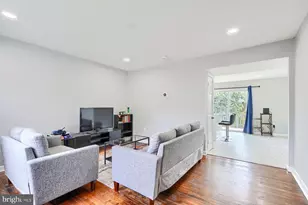 631 Charraway Rd, Baltimore, MD 21229 - Photo 2