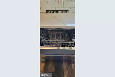 704 N Curley Street, Baltimore, MD 21205 - Photo 18