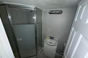 1723 E 32nd St, Baltimore, MD 21218 - Photo 16