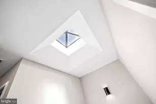 516 E 27th St, Baltimore, MD 21218 - Photo 26