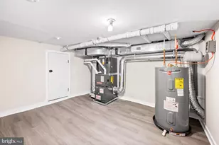 516 E 27th St, Baltimore, MD 21218 - Photo 30