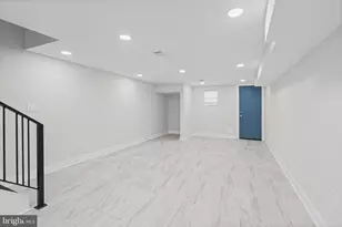 727 E 20th St, Baltimore, MD 21218 - Photo 32