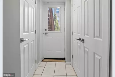 1121 S Decker Avenue S, Baltimore, MD 21224 - Photo 12