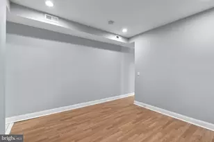 1217 E Oliver St, Baltimore, MD 21202 - Photo 10