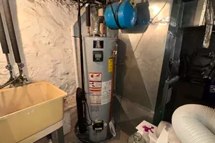 5303 Hamlin Ave, Baltimore, MD 21215 - Photo 16