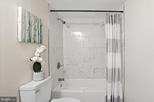 1223 E Oliver St, Baltimore, MD 21202 - Photo 12