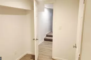 519 E 28th Street E, Baltimore, MD 21218 - Photo 14