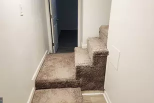 519 E 28th Street E, Baltimore, MD 21218 - Photo 24