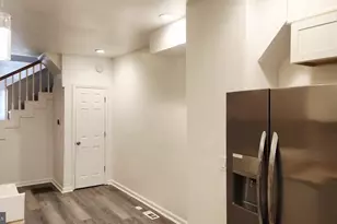 519 E 28th Street E, Baltimore, MD 21218 - Photo 8