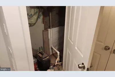 519 E 28th Street E, Baltimore, MD 21218 - Photo 20