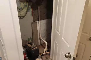 519 E 28th Street E, Baltimore, MD 21218 - Photo 20