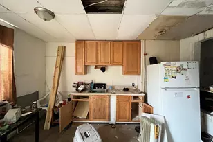 16 N Ashburton St, Baltimore, MD 21223 - Photo 12