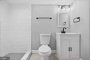 3900 Cottage Ave, Baltimore, MD 21215 - Photo 22