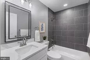 2519 E Fairmount Ave, Baltimore, MD 21224 - Photo 22