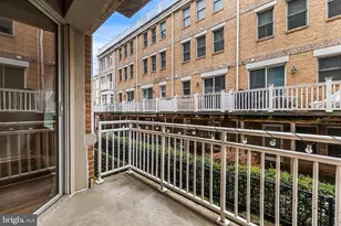 23 Pierside Dr, Baltimore, MD 21230 - Photo 18