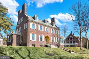 818 W University Pkwy, Baltimore, MD 21210 - Photo 6