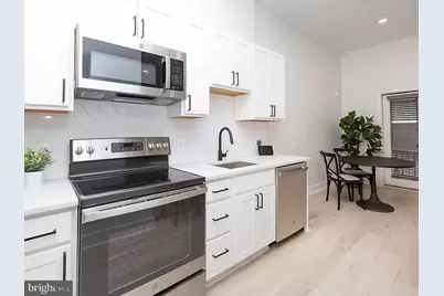 1709 Fleet Street #402, Baltimore, MD 21231 - Photo 2