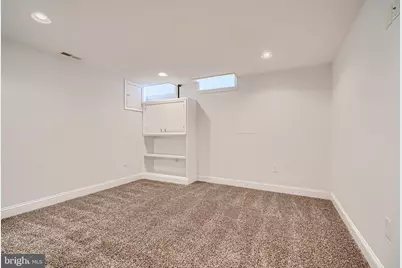 228 S Washington Street, Baltimore, MD 21231 - Photo 18