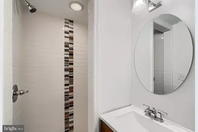 228 S Washington Street, Baltimore, MD 21231 - Photo 22