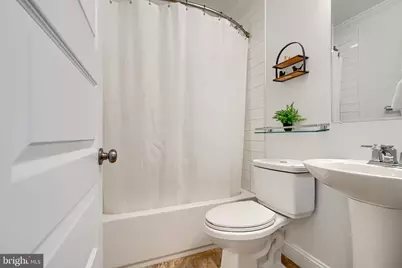 228 S Washington Street, Baltimore, MD 21231 - Photo 38