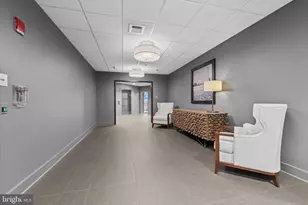 2772 Lighthouse Point E, Baltimore, MD 21224 - Photo 28