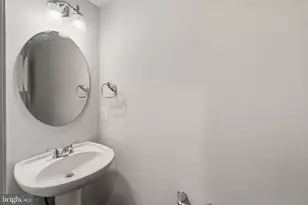 102 Burnett St, Baltimore, MD 21230 - Photo 12