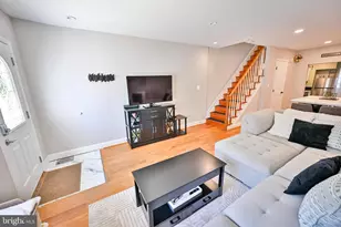 2540 Fleet St, Baltimore, MD 21224 - Photo 10