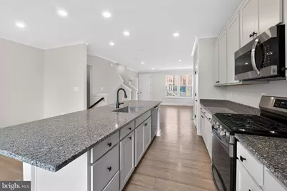 4219 Laplata Avenue, Baltimore, MD 21211 - Photo 8