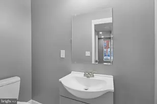 1512 W Pratt St, Baltimore, MD 21223 - Photo 16