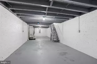 1661 Cliftview Ave, Baltimore, MD 21213 - Photo 24