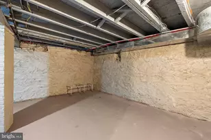 2001 Poplar Grove St, Baltimore, MD 21216 - Photo 34