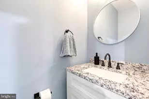 2258 Druid Park Dr, Baltimore, MD 21211 - Photo 12