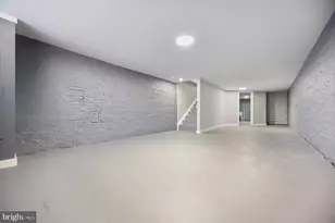 451 W 24th St, Baltimore, MD 21211 - Photo 26