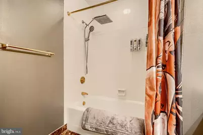 10 E Lee Street #2208, Baltimore, MD 21202 - Photo 22