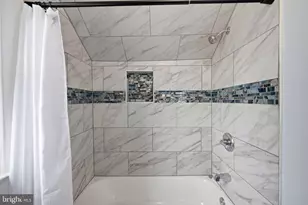 4017 Ridgecroft Rd, Baltimore, MD 21206 - Photo 30