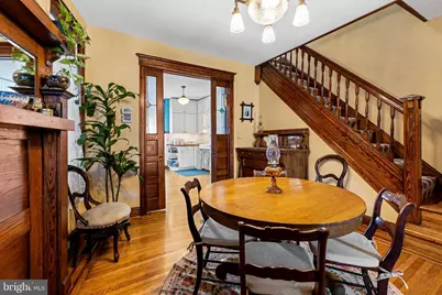 217 W 27th Street W, Baltimore, MD 21211 - Photo 8