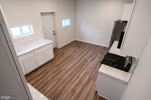 2600 E Hoffman St, Baltimore, MD 21213 - Photo 6