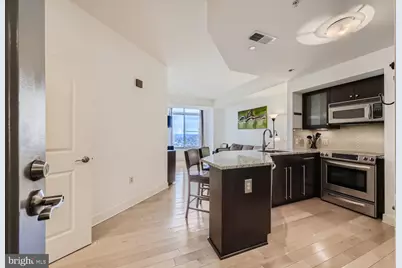 675 President Street #2107, Baltimore, MD 21202 - Photo 1