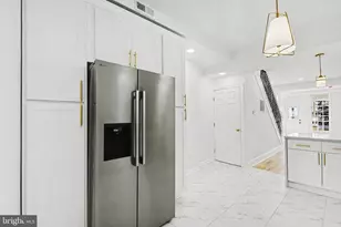 210 Monastery Ave, Baltimore, MD 21229 - Photo 12