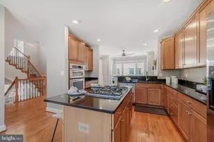 900 Valencia Ct, Baltimore, MD 21230 - Photo 20